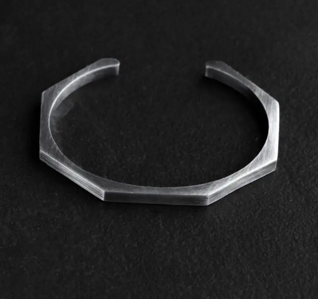 Hexa Steel cuff